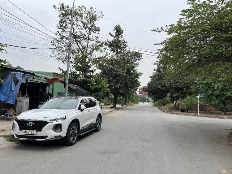 Hình ảnh Bán nhà mặt tiền 167 B, phường Long Bình