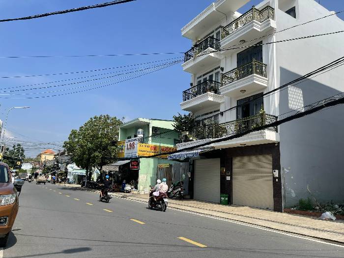 Hình ảnh Bán nhà mặt tiền 161 Nguyễn Hữu Tiến, Phường Tây Thạnh