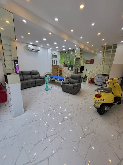 Hình ảnh Bán nhà hẻm 728/5 Trần Hưng Đạo, phường Chợ Quán