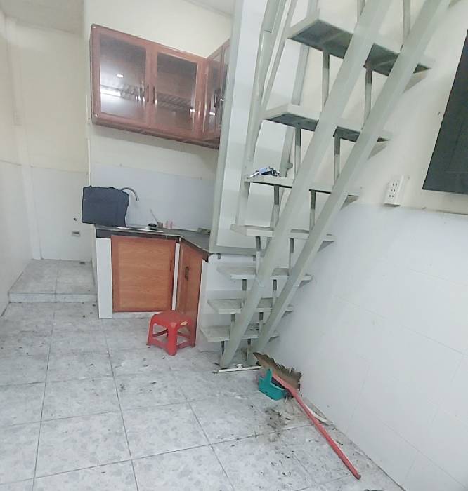 Hình ảnh Bán nhà hẻm 875/15d Trần Hưng Đạo, phường Chợ Quán