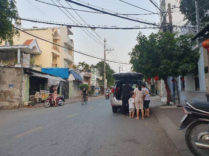 Hình ảnh Bán nhà mặt tiền 14 Hồ Bá Phấn, phường Phước Long