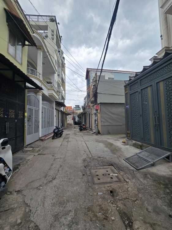 Hình ảnh Bán nhà hẻm 70/1 Hoa Bằng, Phường Tân Sơn Nhì