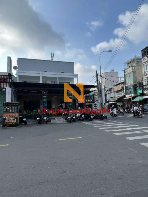 Hình ảnh Bán nhà góc 2MT  61 Hoàng Việt, P.4, Quận Tân Bình