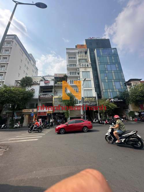 Hình ảnh Cho thuê MT kinh doanh 192 Lê Thánh Tôn P.Bến Nghé Q.1