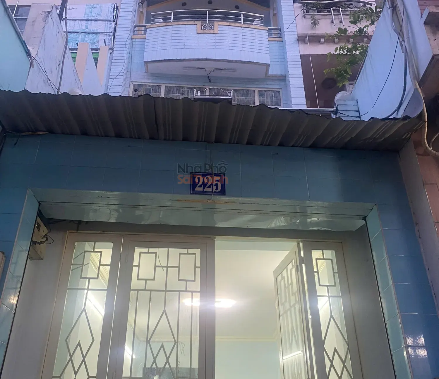 Hình ảnh Bán Nhà Mặt Tiền 225 Bà Hạt, P.4, Q.10