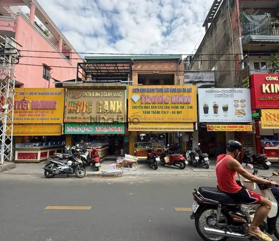 Hình ảnh Bán Nhà Mặt Tiền 109 111 Nguyễn Hữu Cầu, P. Tân Định, Q.1