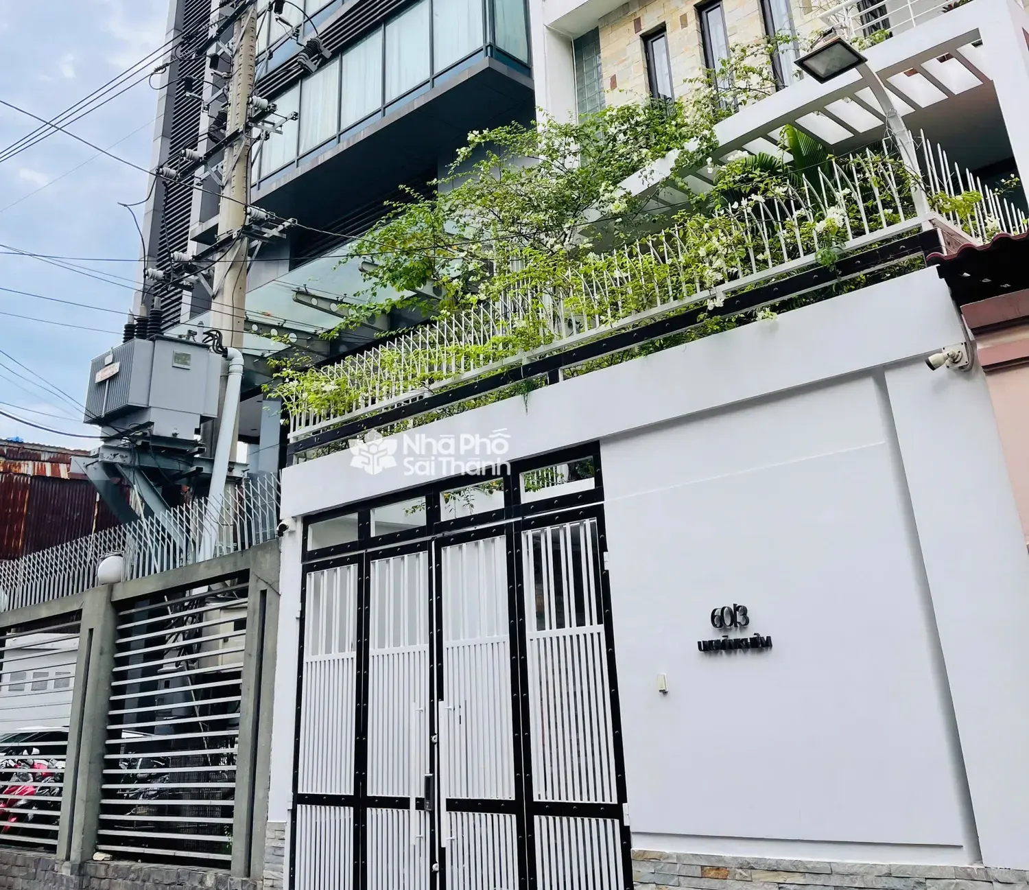 Hình ảnh Bán tòa nhà văn phòng 60/1 Ung Văn Khiêm Phường Thạnh Mỹ Tây